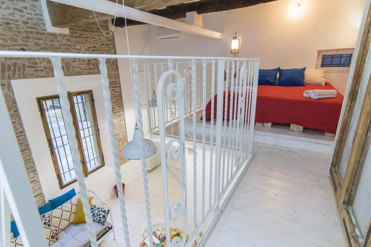 University Loft Apartment Bologna